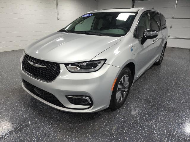 used 2023 Chrysler Pacifica Hybrid car, priced at $29,765