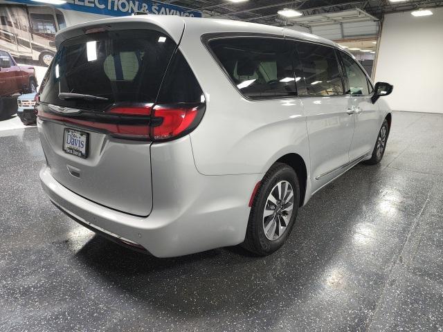 used 2023 Chrysler Pacifica Hybrid car, priced at $29,765