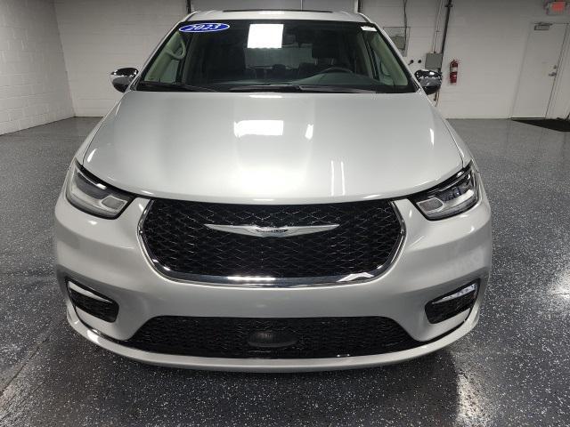 used 2023 Chrysler Pacifica Hybrid car, priced at $29,765