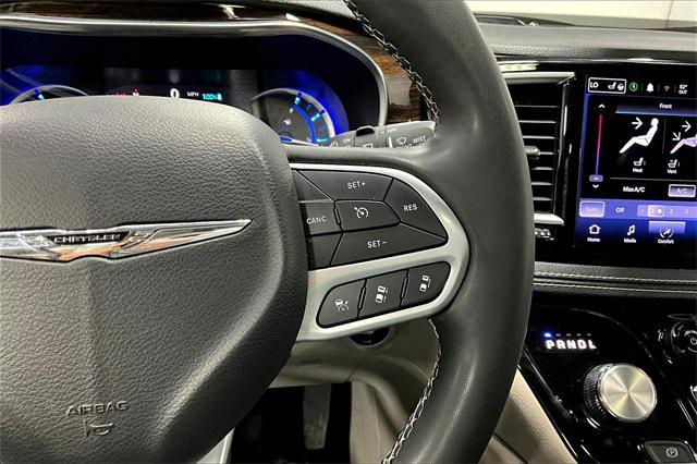 used 2023 Chrysler Pacifica Hybrid car, priced at $28,888