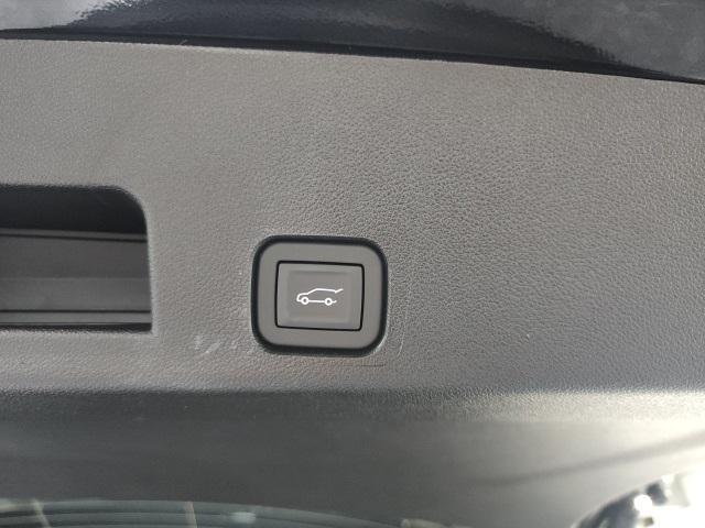 new 2025 Chevrolet Traverse car, priced at $44,975
