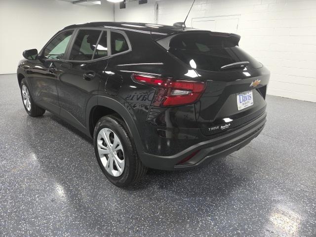 used 2025 Chevrolet Trax car, priced at $23,833
