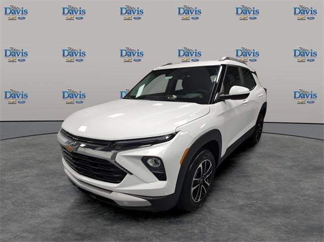 new 2025 Chevrolet TrailBlazer car, priced at $31,257