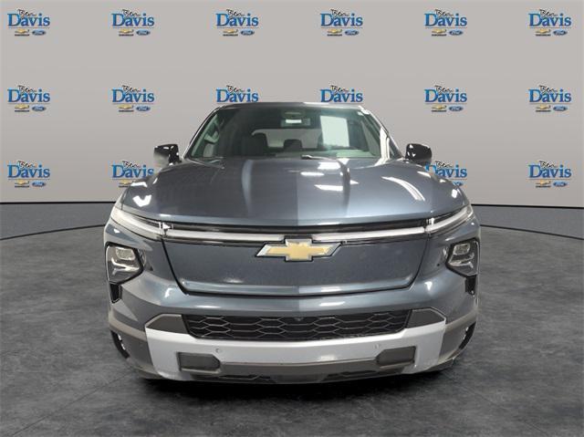 new 2025 Chevrolet Silverado EV car, priced at $76,035