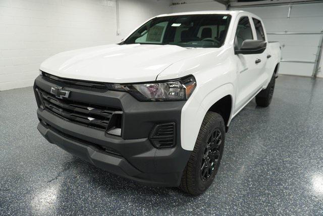 new 2025 Chevrolet Colorado car, priced at $35,555