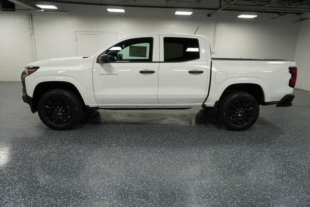 new 2025 Chevrolet Colorado car, priced at $35,555