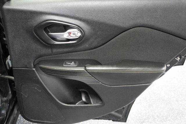 used 2014 Jeep Cherokee car, priced at $6,464