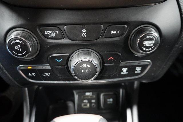 used 2014 Jeep Cherokee car, priced at $6,464
