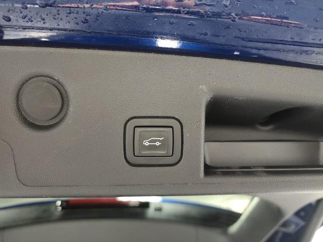 used 2022 Chevrolet Equinox car, priced at $24,542