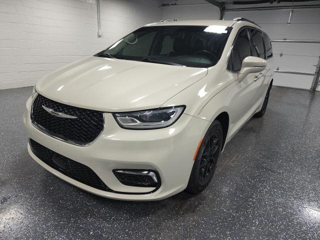used 2021 Chrysler Pacifica car, priced at $20,655