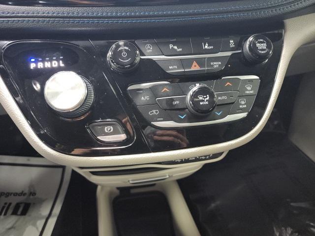 used 2021 Chrysler Pacifica car, priced at $20,655