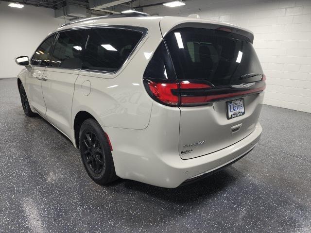 used 2021 Chrysler Pacifica car, priced at $20,655