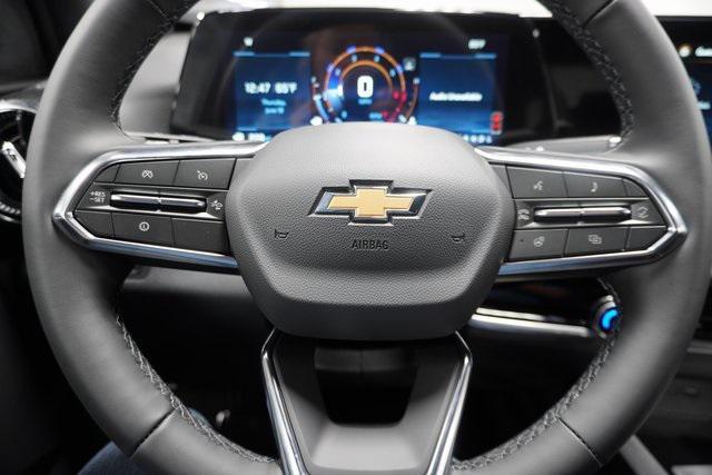 new 2026 Chevrolet Equinox car, priced at $32,422