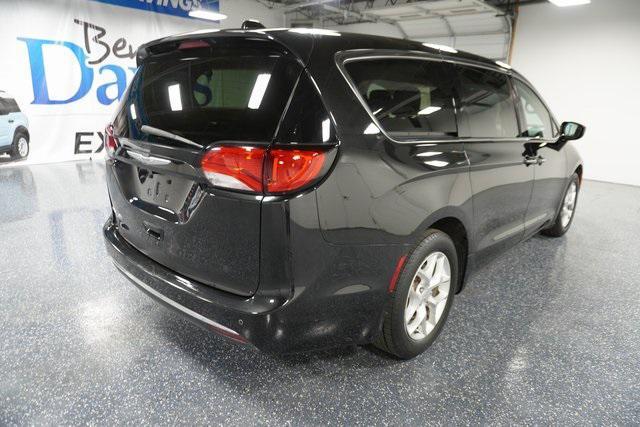 used 2020 Chrysler Pacifica car, priced at $18,283