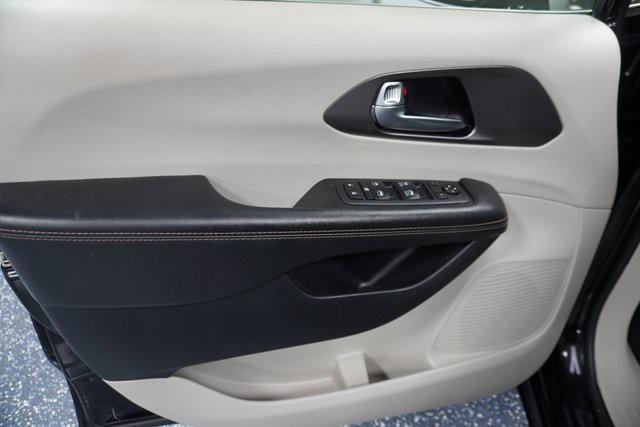 used 2020 Chrysler Pacifica car, priced at $18,283