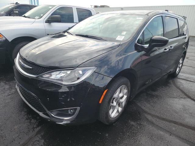 used 2020 Chrysler Pacifica car, priced at $20,393