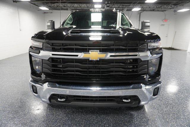 new 2025 Chevrolet Silverado 2500 car, priced at $71,777