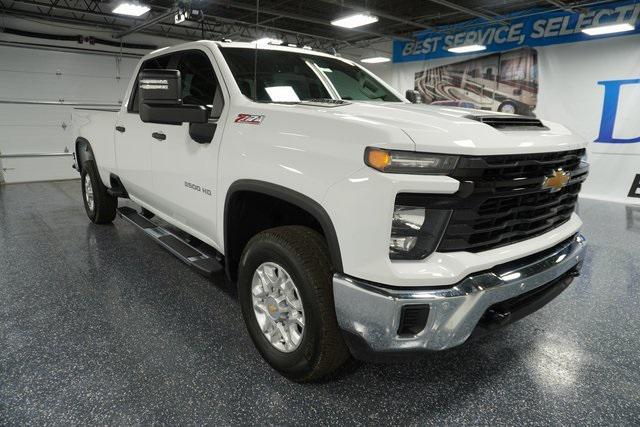 new 2025 Chevrolet Silverado 3500 car, priced at $66,333