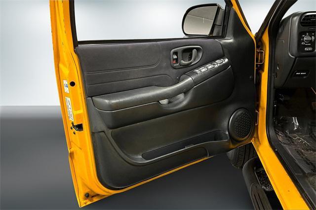 used 2004 Chevrolet S-10 car, priced at $8,888