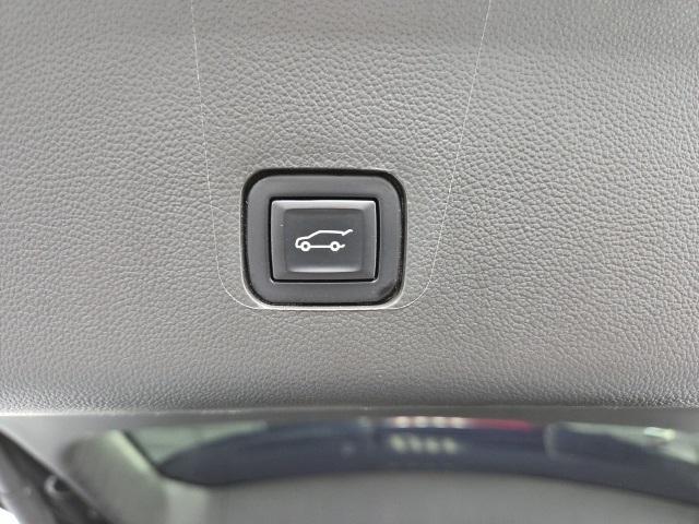 used 2021 Chevrolet Traverse car, priced at $29,788