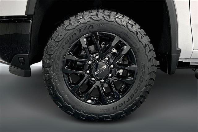 new 2026 Chevrolet Silverado 2500 car, priced at $80,000