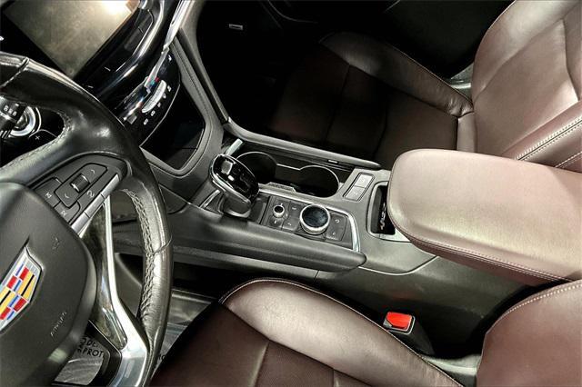 used 2021 Cadillac XT6 car, priced at $27,823