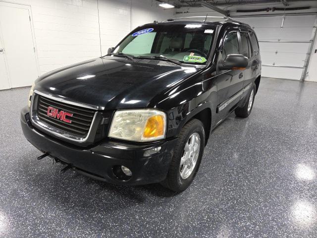 used 2005 GMC Envoy car, priced at $3,911