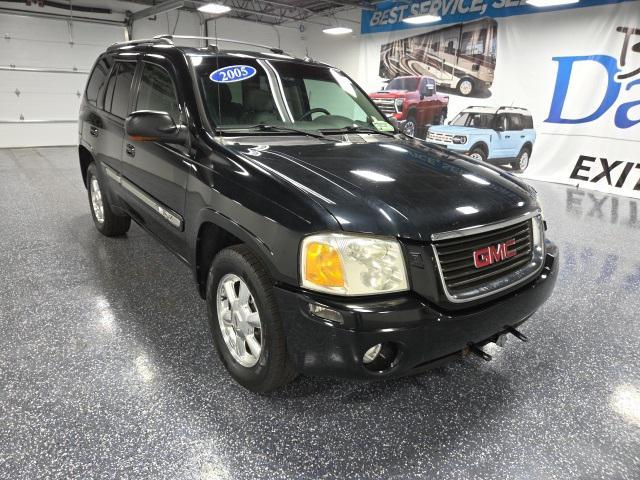 used 2005 GMC Envoy car, priced at $3,911