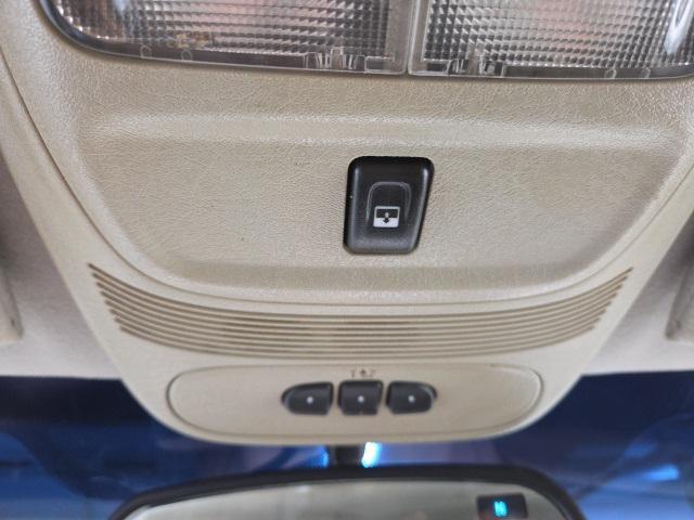 used 2005 GMC Envoy car, priced at $3,911