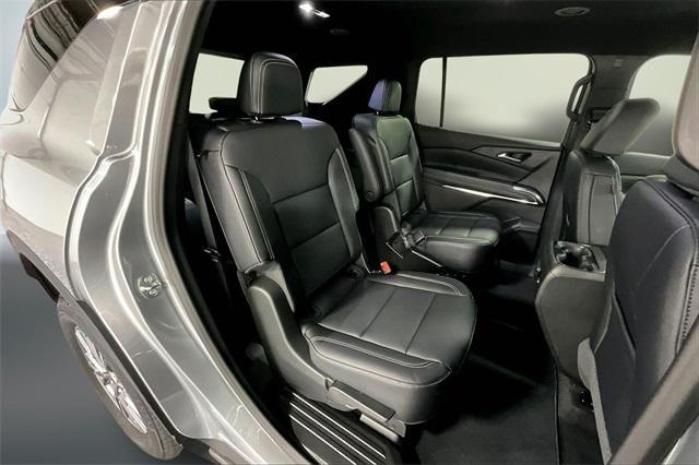 new 2026 Chevrolet Traverse car, priced at $43,222