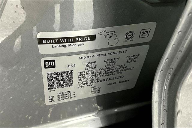 new 2026 Chevrolet Traverse car, priced at $43,222