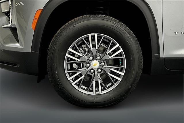 new 2026 Chevrolet Traverse car, priced at $43,222