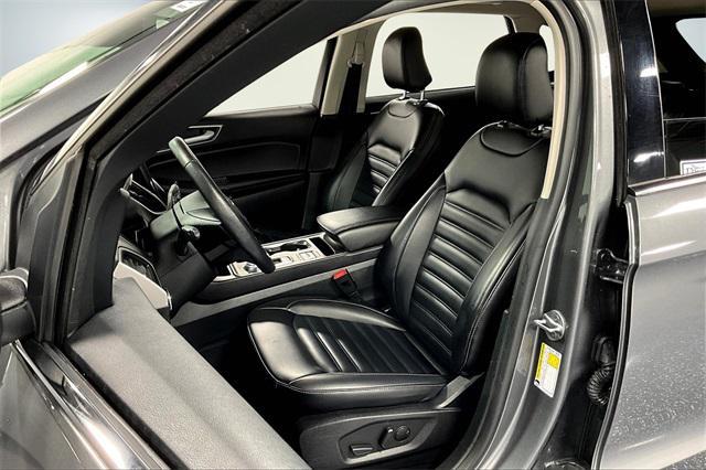 used 2024 Ford Edge car, priced at $24,389