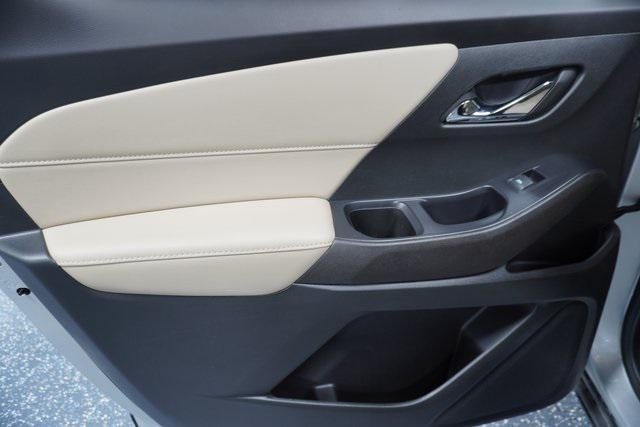 used 2022 Chevrolet Traverse car, priced at $23,302