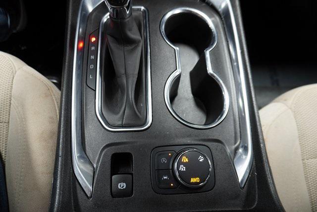 used 2022 Chevrolet Traverse car, priced at $23,302