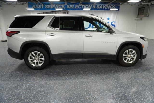 used 2022 Chevrolet Traverse car, priced at $23,302
