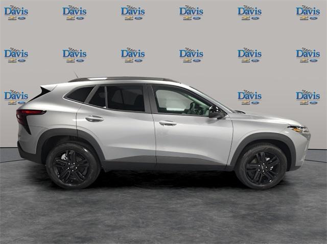 new 2025 Chevrolet Trax car, priced at $27,180