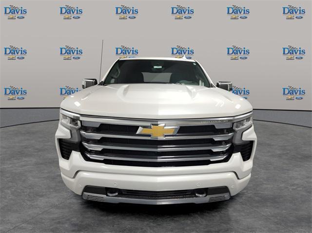 new 2025 Chevrolet Silverado 1500 car, priced at $70,000