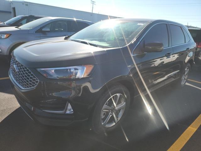 used 2024 Ford Edge car, priced at $29,580