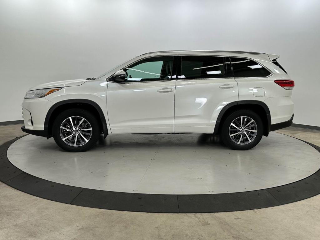 used 2018 Toyota Highlander car