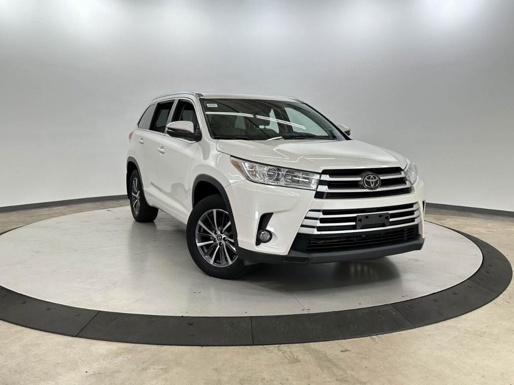 used 2018 Toyota Highlander car