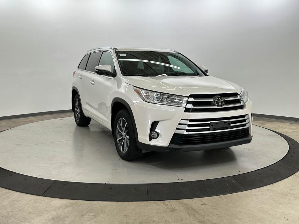 used 2018 Toyota Highlander car