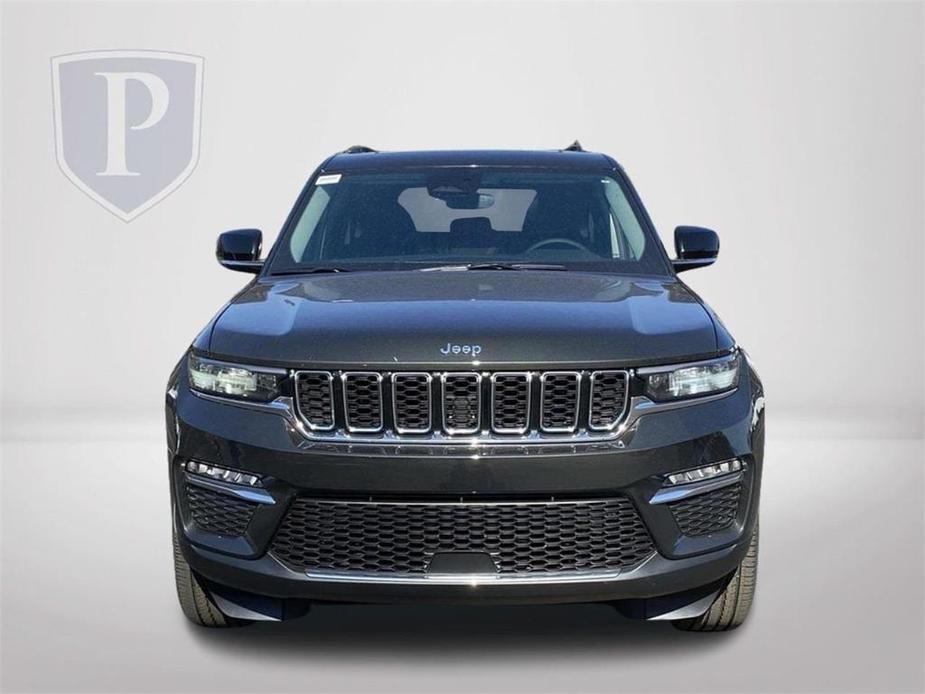 new 2024 Jeep Grand Cherokee car, priced at $39,605