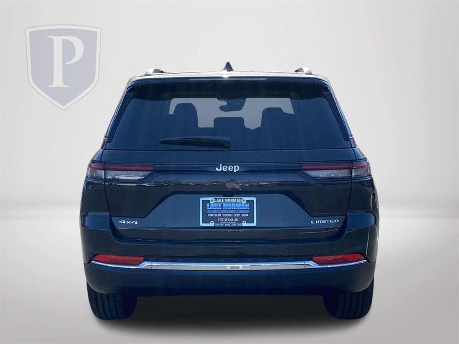 new 2024 Jeep Grand Cherokee car, priced at $39,605