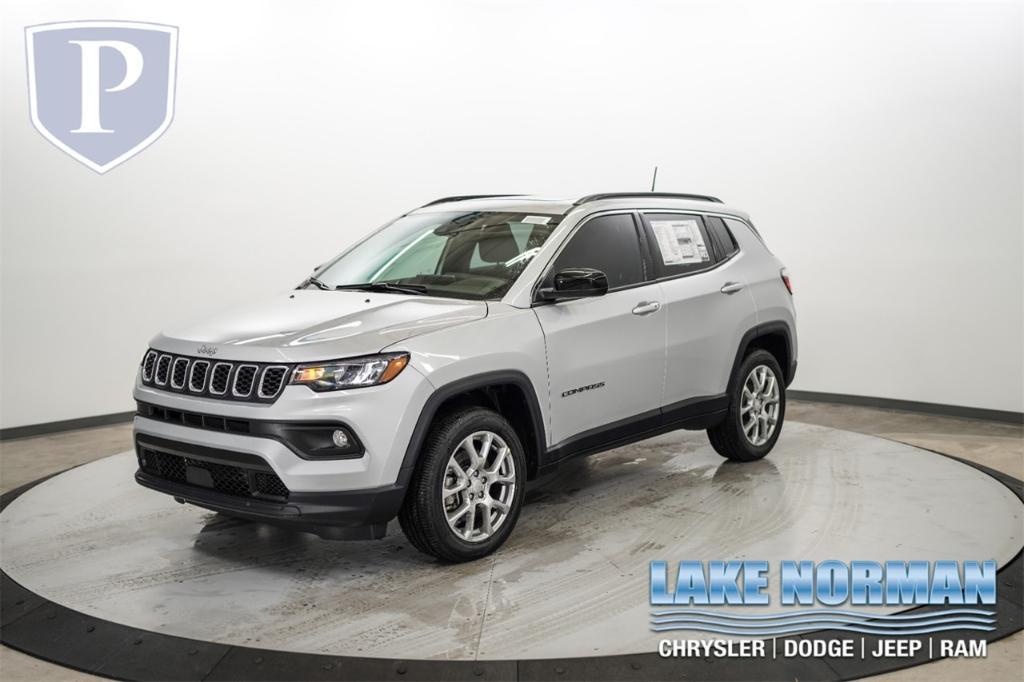 new 2024 Jeep Compass car, priced at $33,124