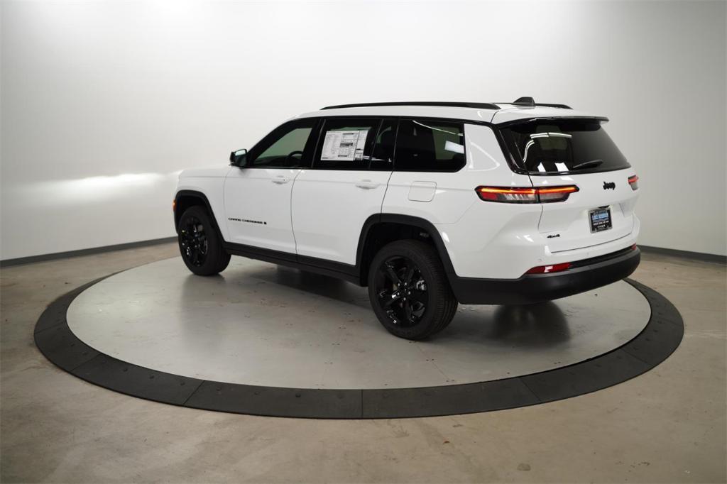 new 2025 Jeep Grand Cherokee L car, priced at $42,580