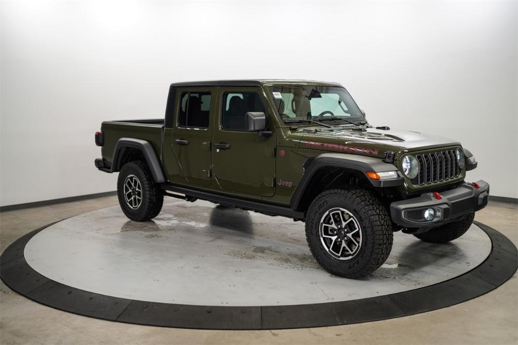 new 2024 Jeep Gladiator car, priced at $53,576