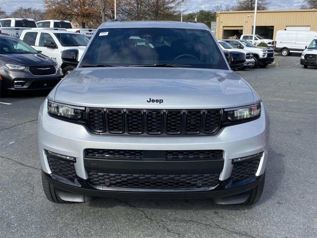 new 2025 Jeep Grand Cherokee L car, priced at $52,555