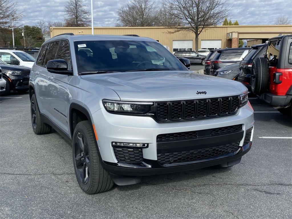 new 2025 Jeep Grand Cherokee L car, priced at $52,555