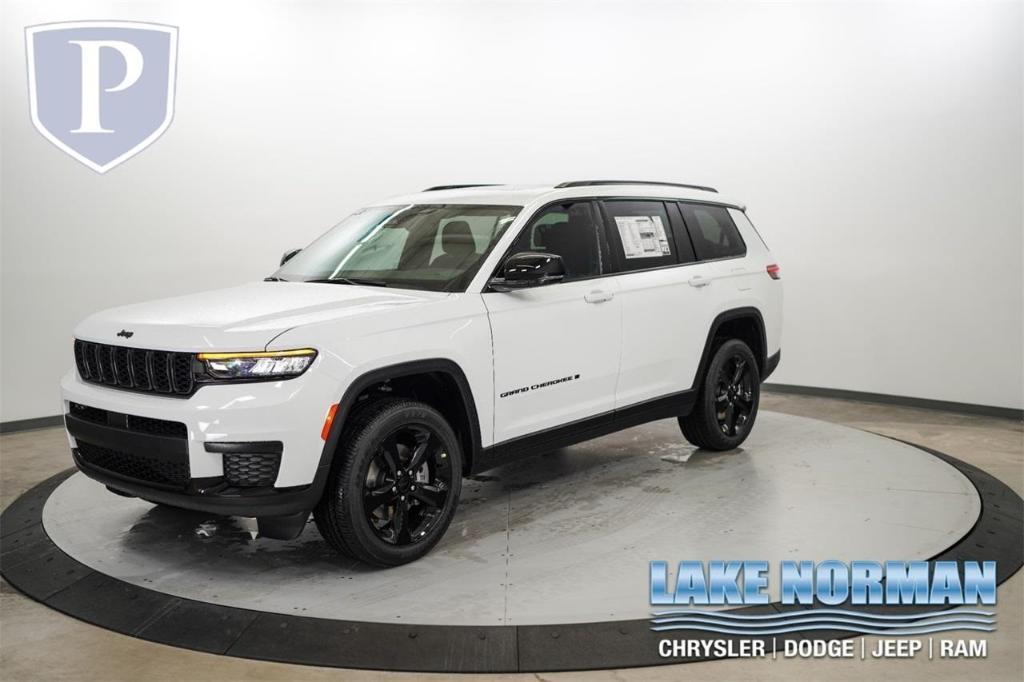 new 2024 Jeep Grand Cherokee L car, priced at $42,325